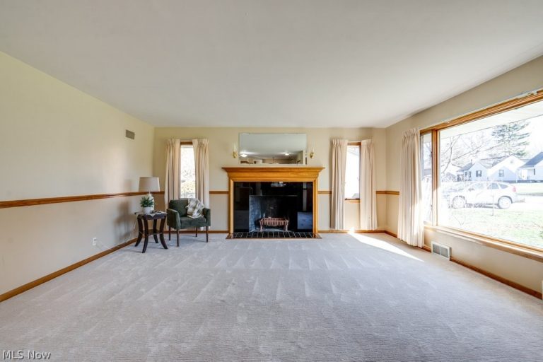 3917 Crestwood Street, Canton, OH - Photo 6