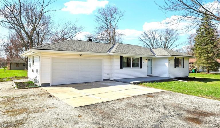 7412 Hopkins Road, Mentor, OH, 44060