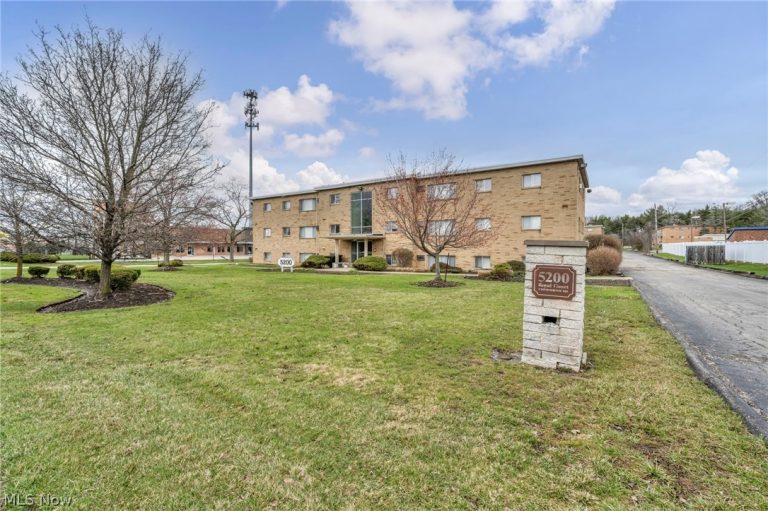 5200 Royalton Road #9B, North Royalton, OH - Photo 2