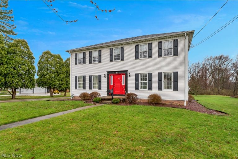 264 Main Street, Canfield, OH - Photo 2