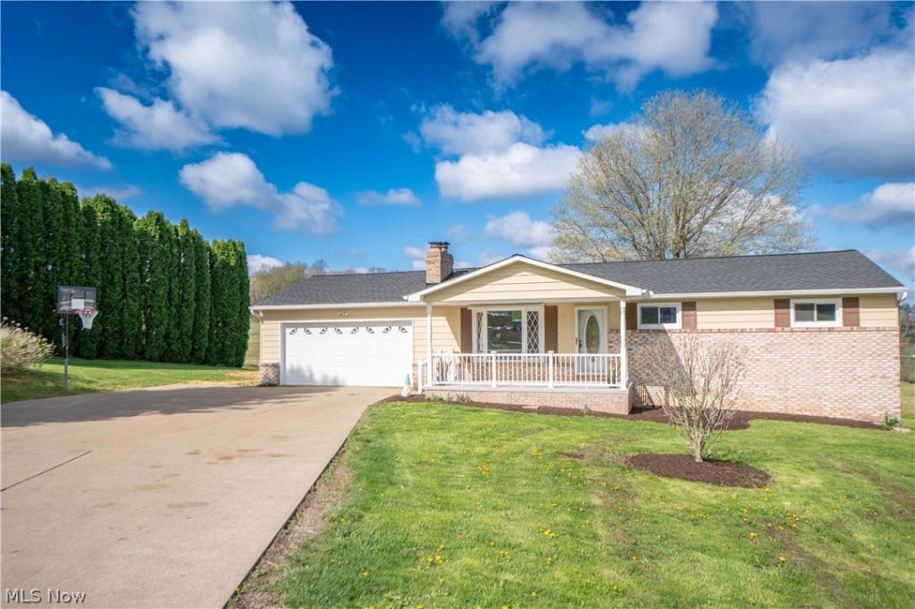 7162 Sandy Lane, Malvern, OH