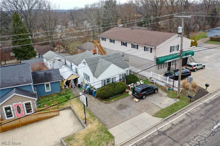 3204 Main Street, Akron, OH - Photo 6