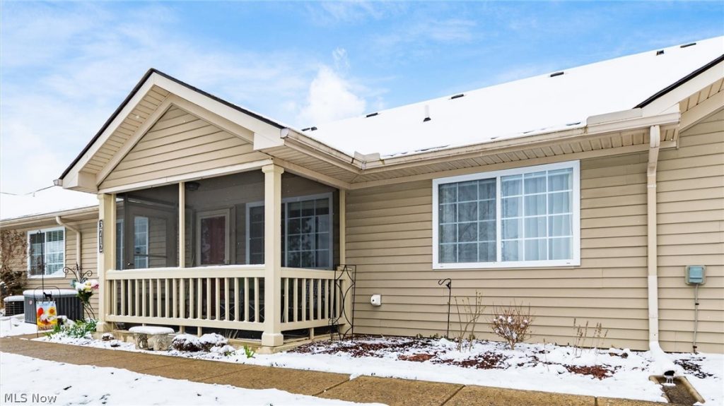 3712 Colony Hill Drive, Zanesville, OH