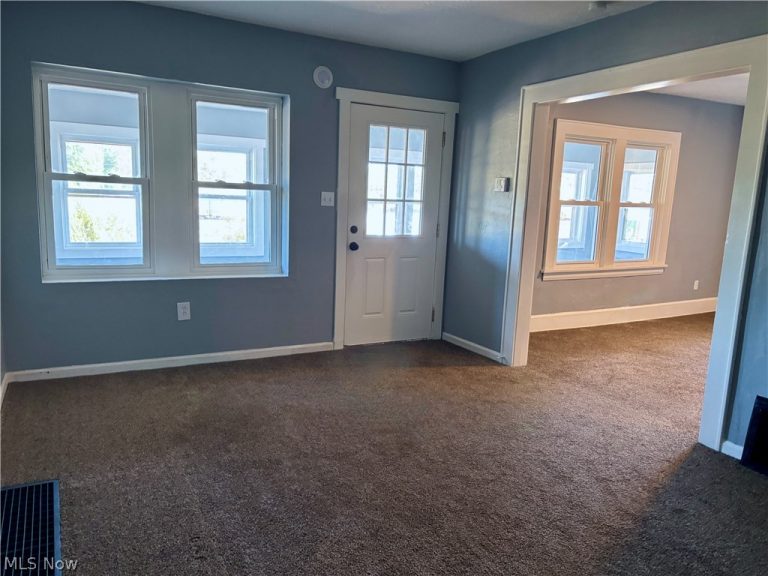 2258 Mogadore Road, Akron, OH - Photo 6