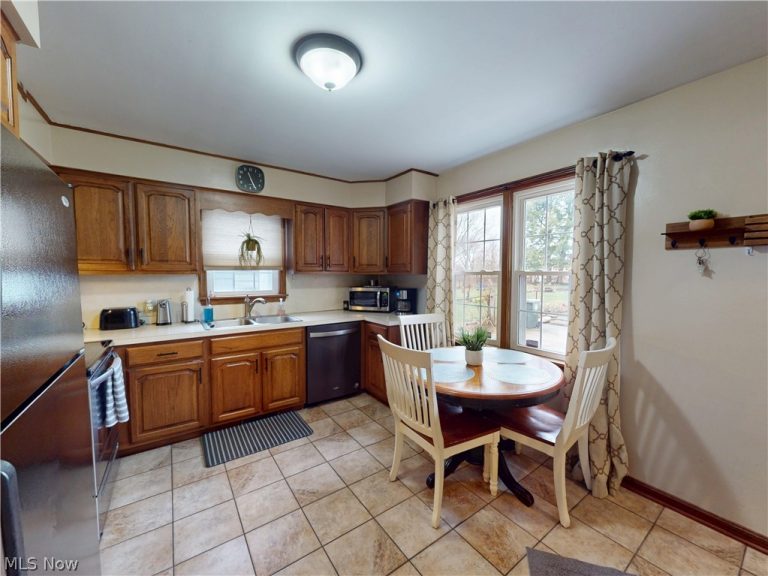 1405 35th Street, Canton, OH - Photo 4