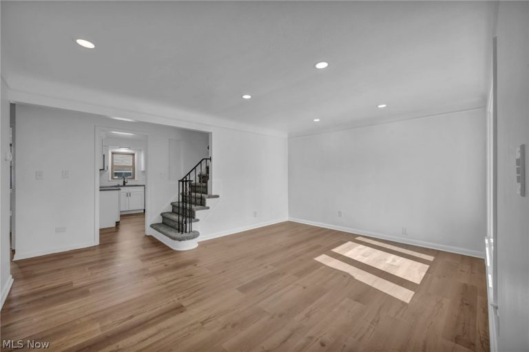 161 216th Street, Euclid, OH - Photo 5
