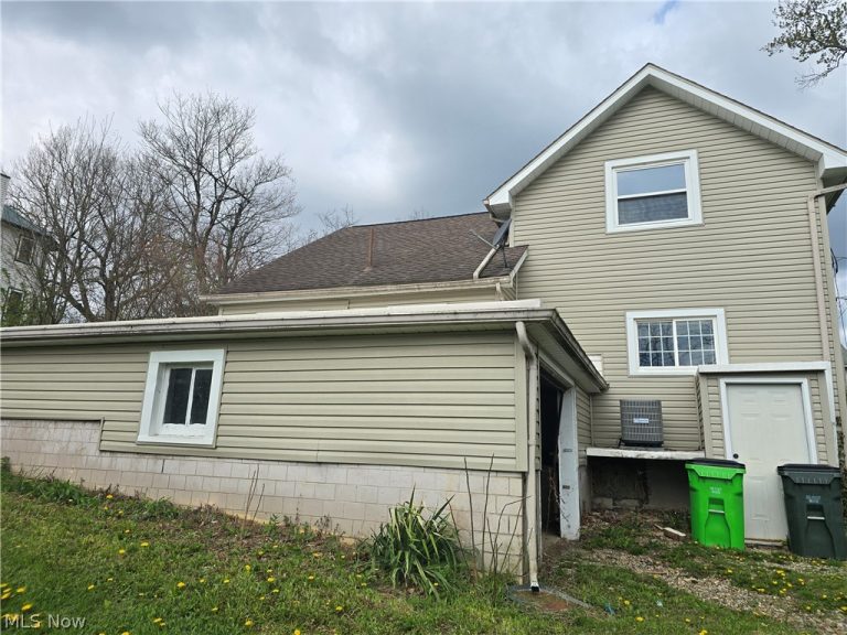 302 Butler Street, Baltic, OH - Photo 3