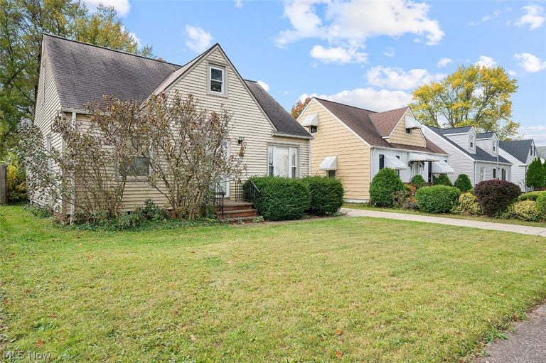 12512 York Boulevard, Garfield Heights, OH, 44125