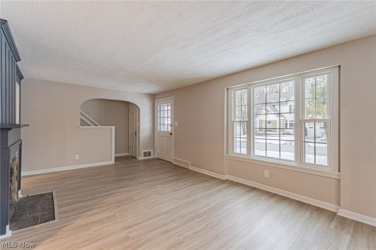 3686 Randolph Road, Cleveland Heights, OH - Photo 4