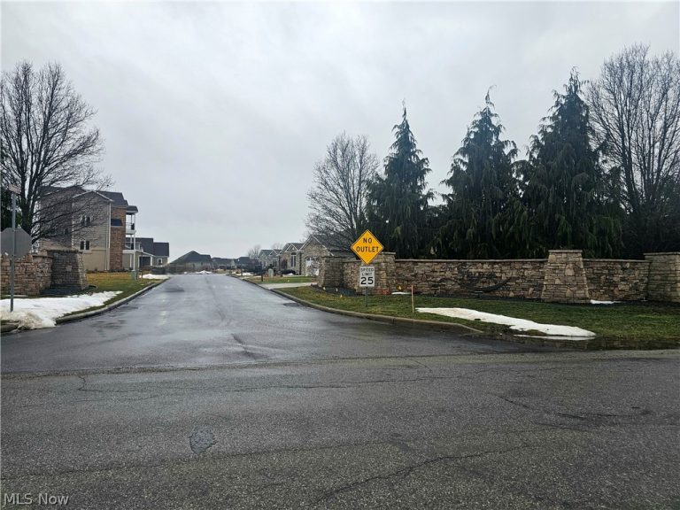 30 Shores Drive, Poland, OH - Photo 2