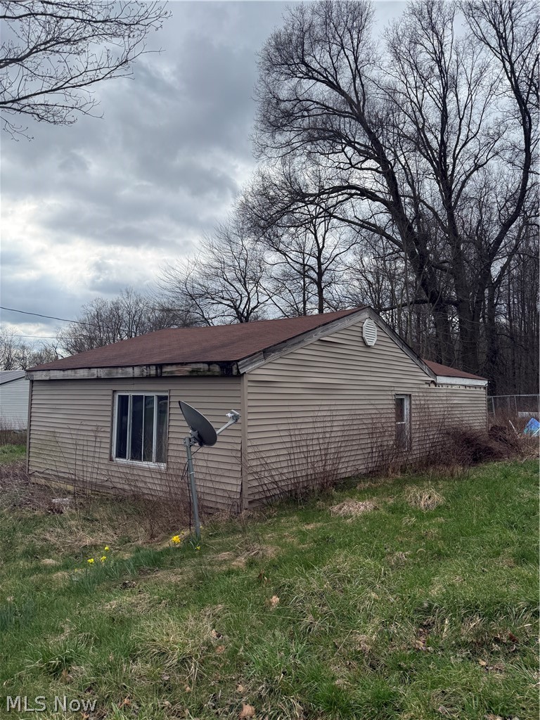 49011 Brushville Road, East Palestine, OH - Photo 2