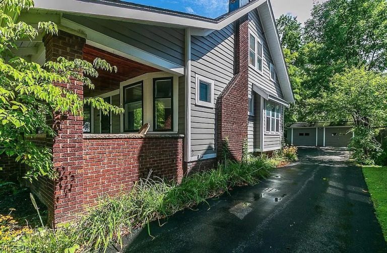 2593 Canterbury Road, Cleveland Heights, OH - Photo 4