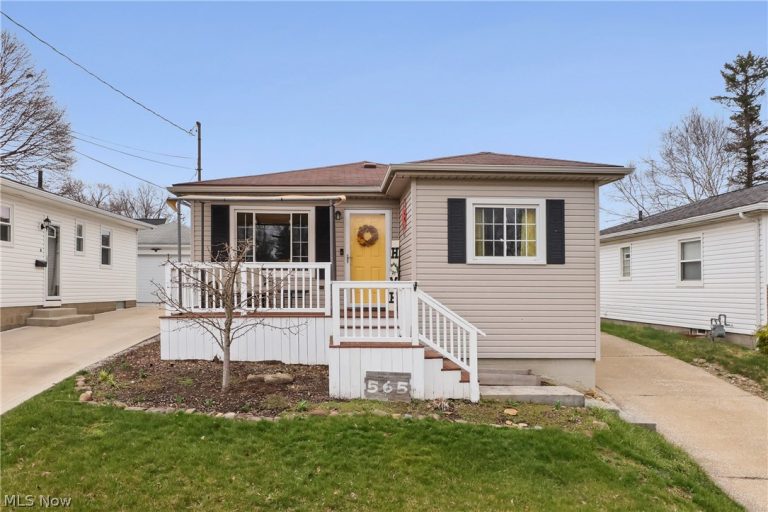 565 Lansing Road, Akron, OH, 44312