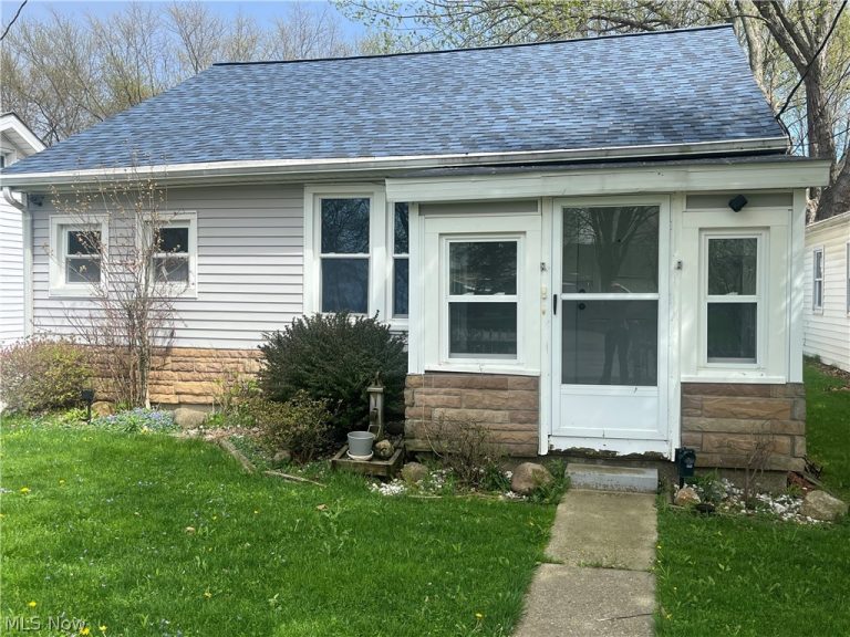 1000 Ardoye Drive, Painesville Twp, OH - Photo 2