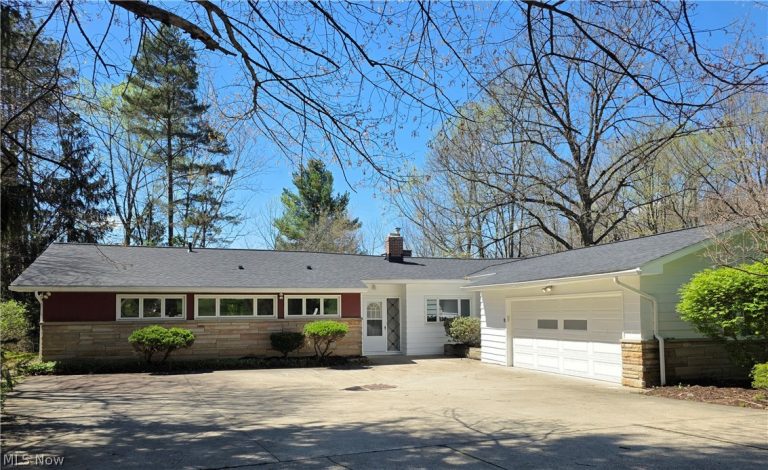 7156 Walton Road, Walton Hills, OH, 44146