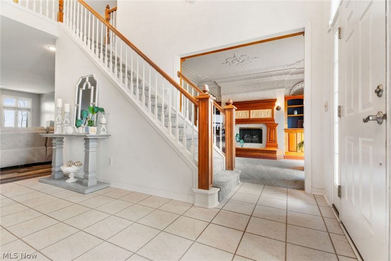 2872 Ironwood Drive, Green, OH - Photo 8