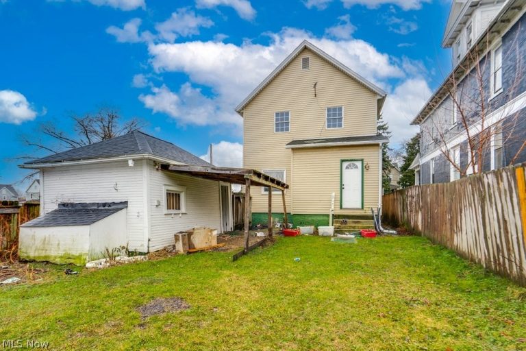 1607 9th Street, Canton, OH - Photo 4