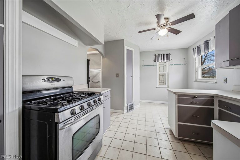 94 217th Street, Euclid, OH - Photo 8