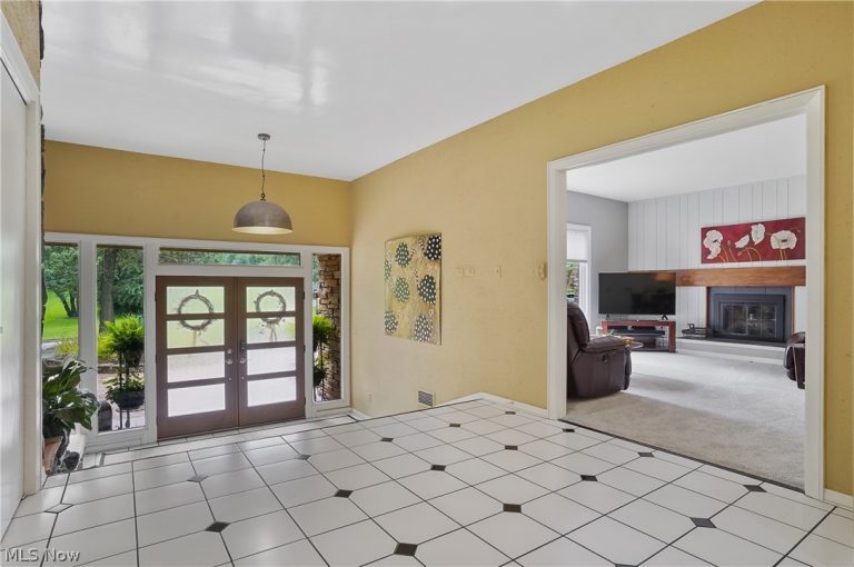 889 Eaton Avenue, Akron, OH - Photo 6