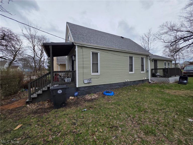 7104 Colfax Road, Cleveland, OH - Photo 8