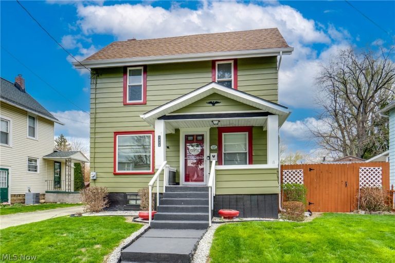 1235 Liberty Avenue, Barberton, OH - Photo 2