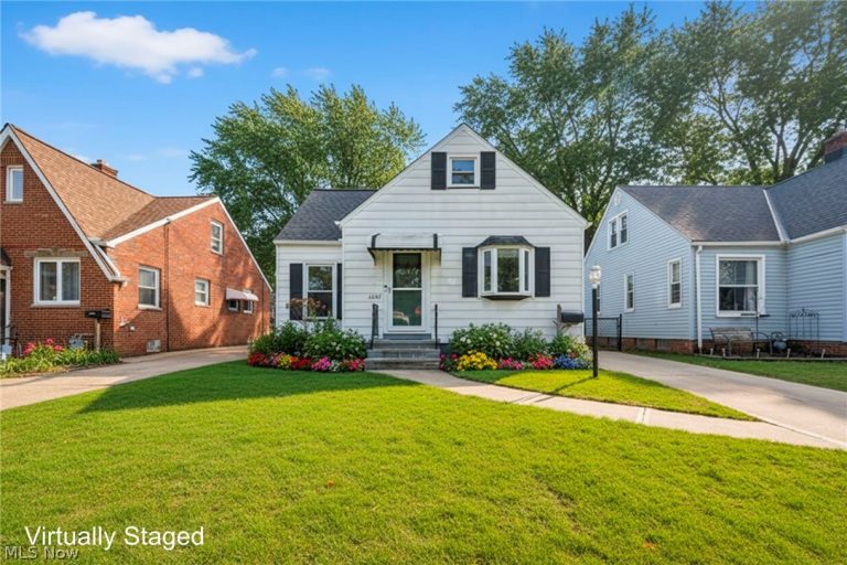 6207 Gilbert Avenue, Parma, OH, 44129