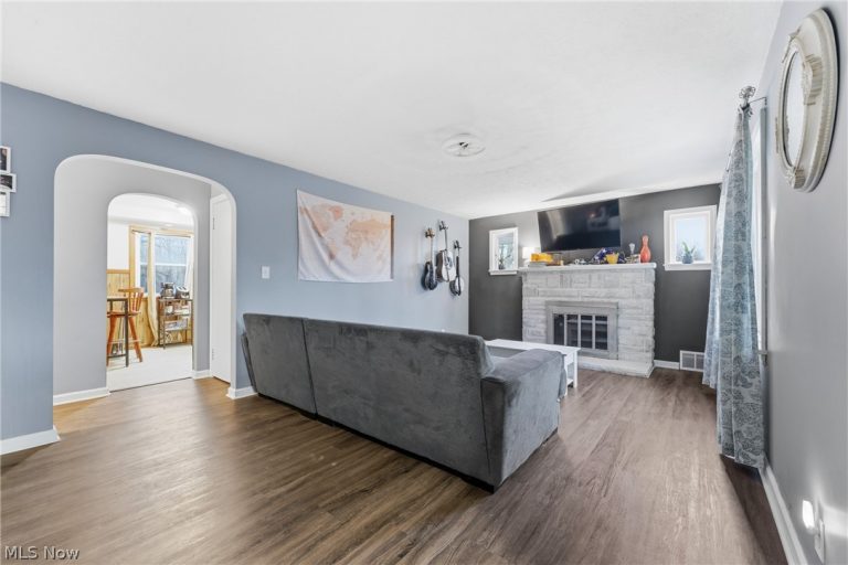 3363 Shepler Church Avenue, Canton, OH - Photo 3