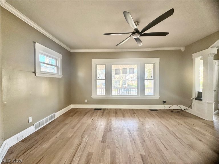 9606 Parmelee Avenue, Cleveland, OH - Photo 6