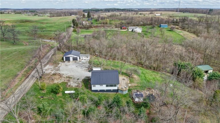 14770 Township Road 467, Lakeville, OH - Photo 6