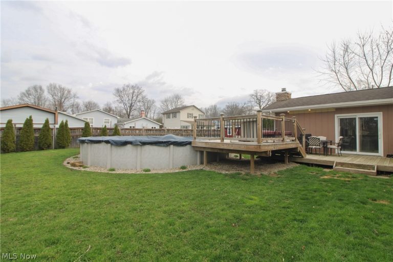 1913 Cloverbrook Drive, Mineral Ridge, OH - Photo 4