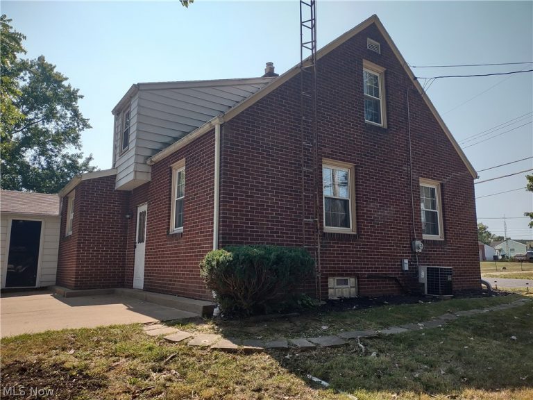 2520 Daleford Avenue, Canton, OH - Photo 6