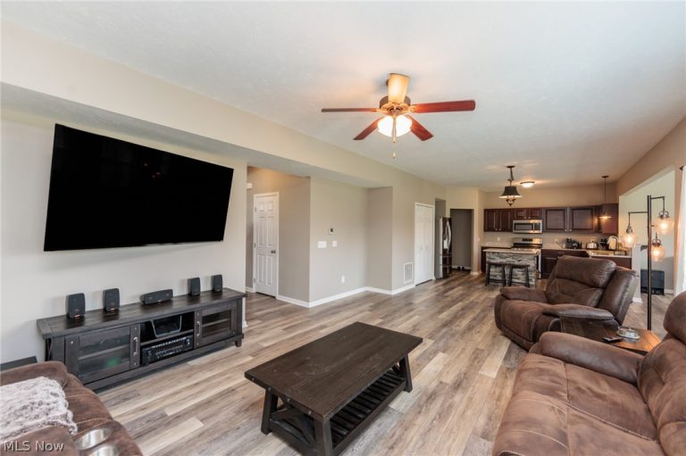 1422 Mclean Avenue, Streetsboro, OH - Photo 6