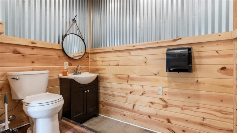 58894 Grisak Road, Byesville, OH - Photo 8