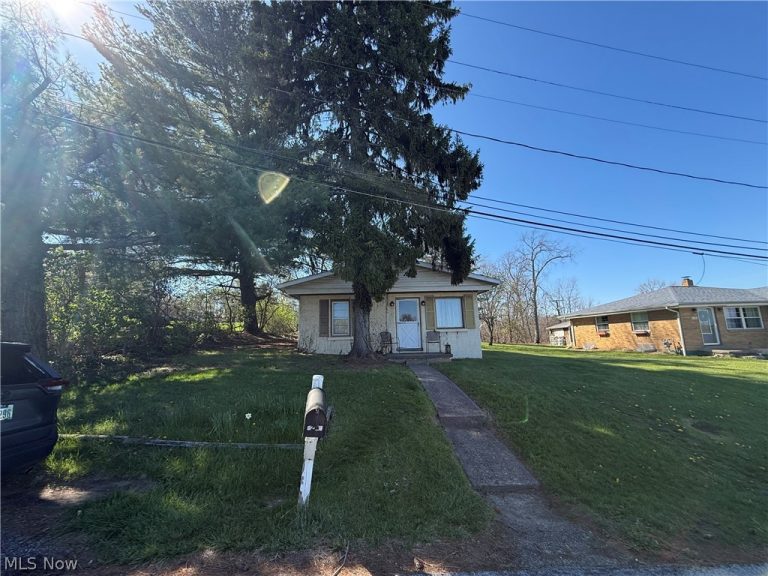 115 Grove Street, Wintersville, OH - Photo 2