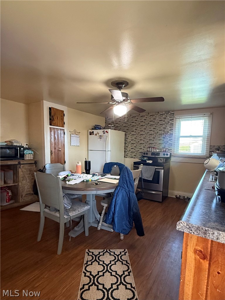 1748 South Lawn Extension, Coshocton, OH - Photo 8
