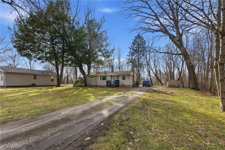 2380 Igleheart Road, Akron, OH - Photo 5