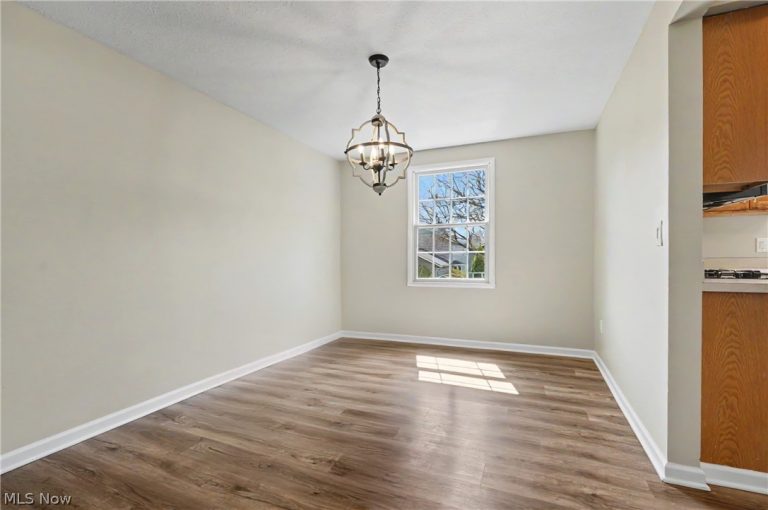 2958 Saybrooke Boulevard, Stow, OH - Photo 8