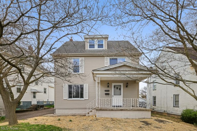 370 Cypress Avenue, Akron, OH - Photo 2