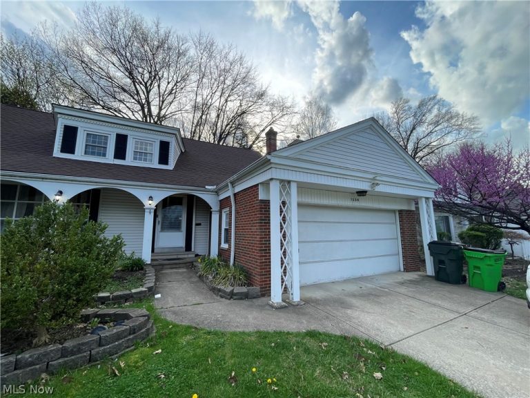 1534 Belvoir Boulevard, South Euclid, OH - Photo 2