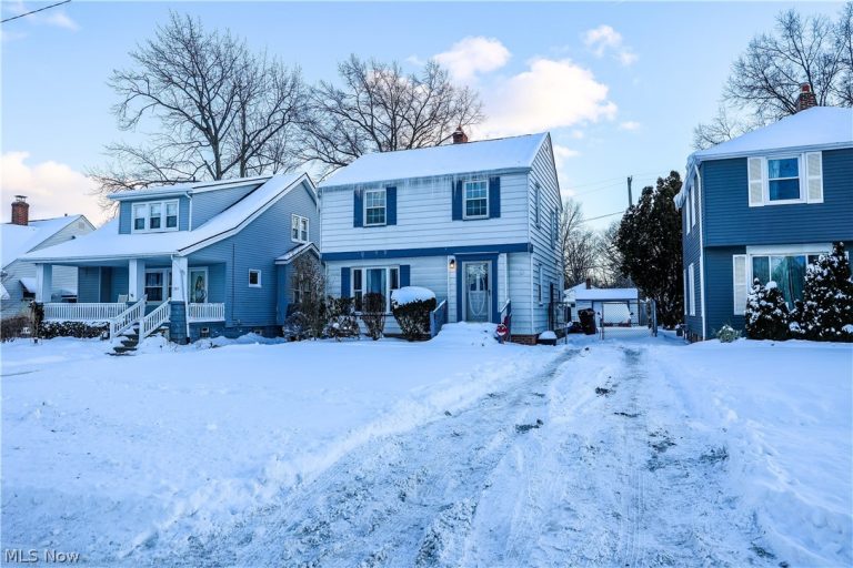 1311 Tuxedo Avenue, Parma, OH - Photo 2