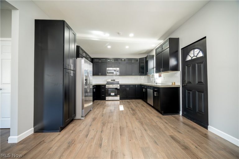 807 Third Street, Salem, OH - Photo 8