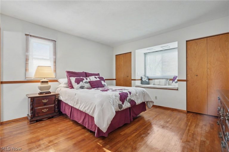 6360 Ramblewood Drive, Mentor, OH - Photo 5