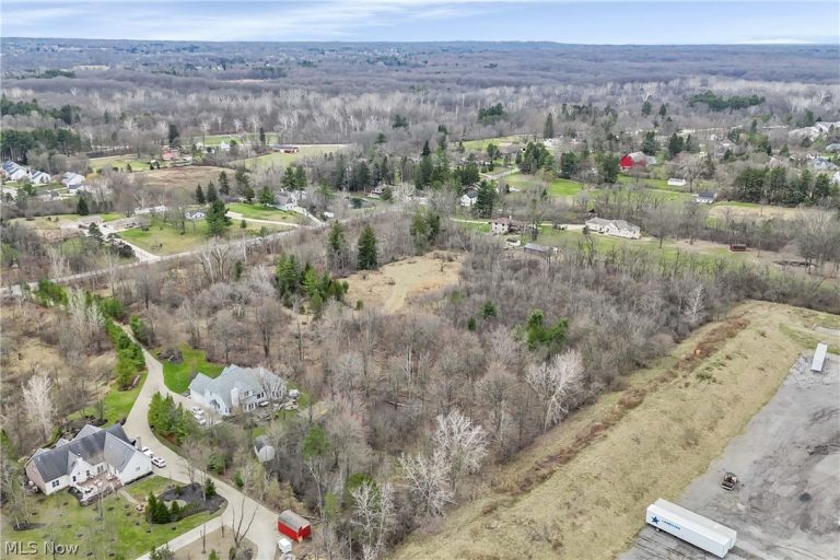 10834 Akins Road, North Royalton, OH - Photo 4