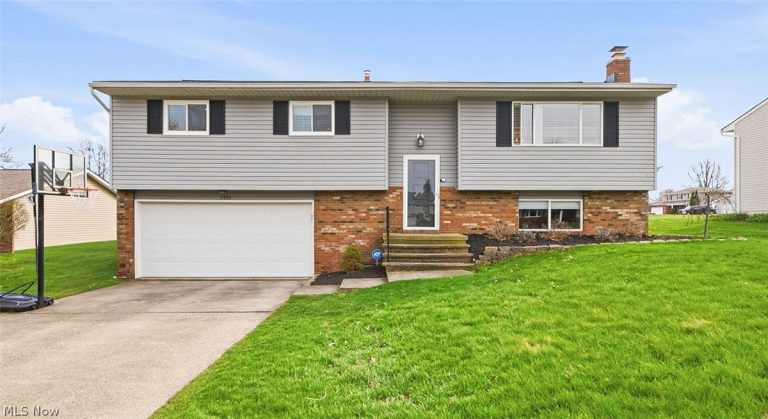 3992 Hilltop Drive, Brunswick, OH, 44212