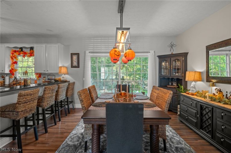 3953 Hilltop Drive, Vermilion, OH - Photo 6