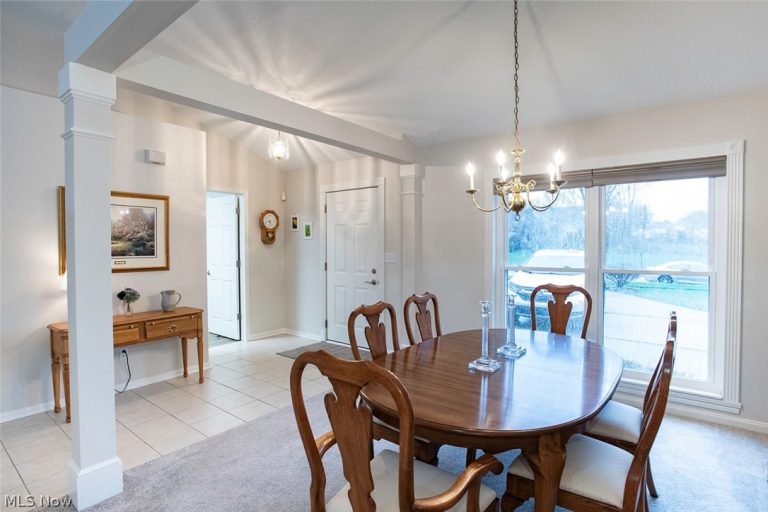 2052 Glenmont Drive, Brunswick, OH - Photo 4