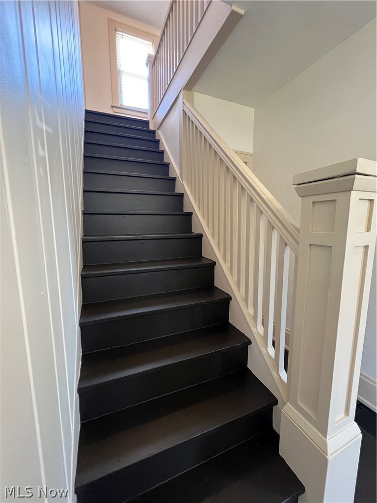 1129 Avon Street, Akron, OH - Photo 5