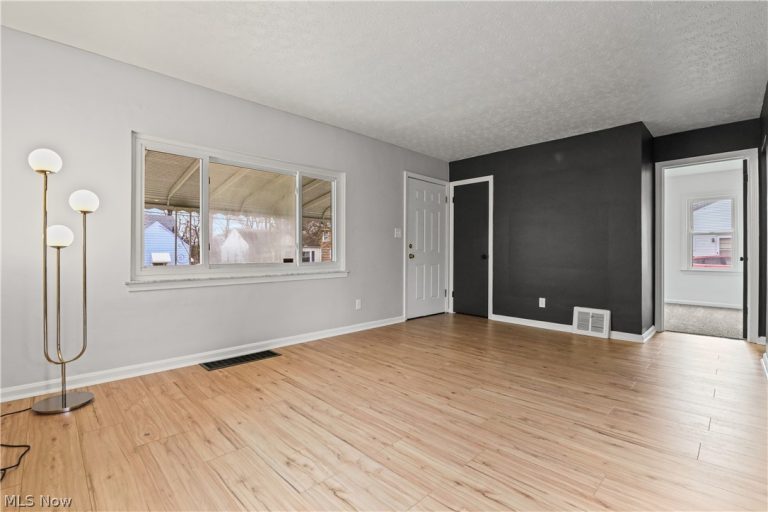 1265 Greenwood Avenue, Akron, OH - Photo 8