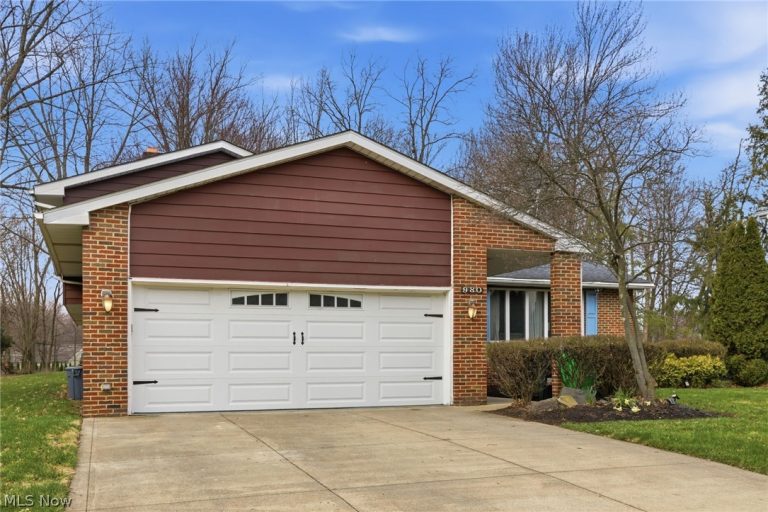 980 Carlone Place, South Euclid, OH - Photo 3