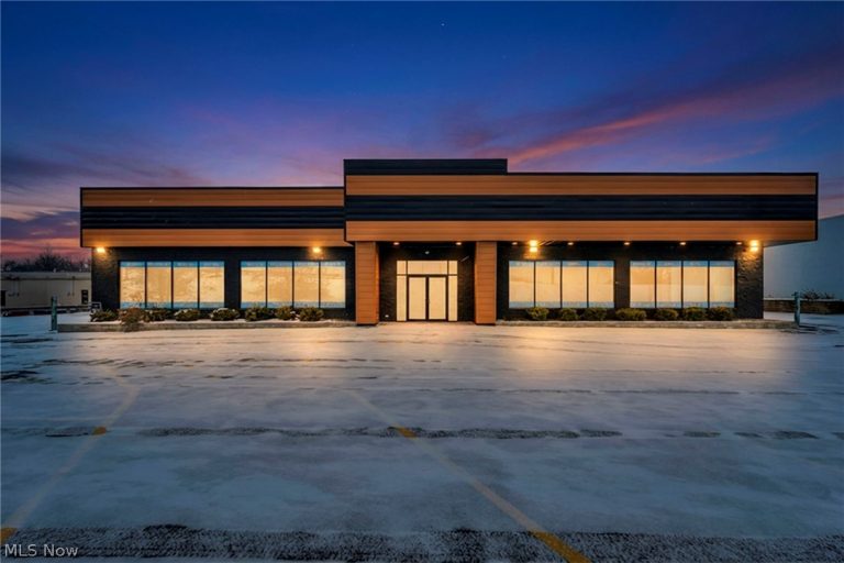 8425 Station Street, Mentor, OH - Photo 4